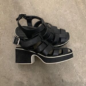 Shelly’s London fishermen heel sandals